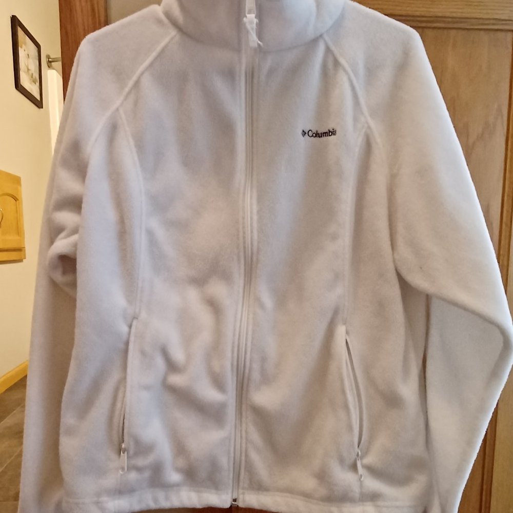 White Columbia Fleece Zip-up